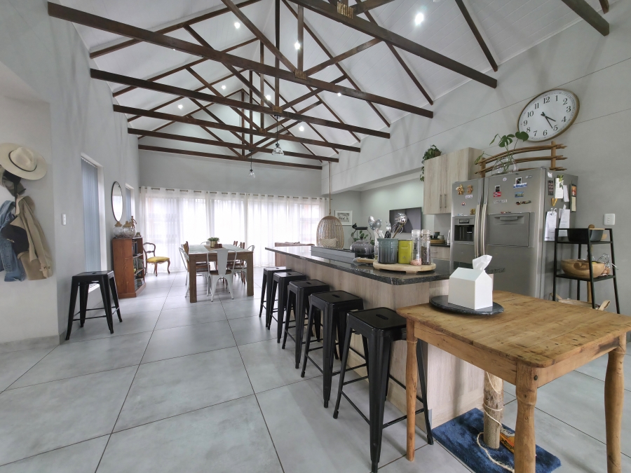 3 Bedroom Property for Sale in Outeniquasbosch Western Cape